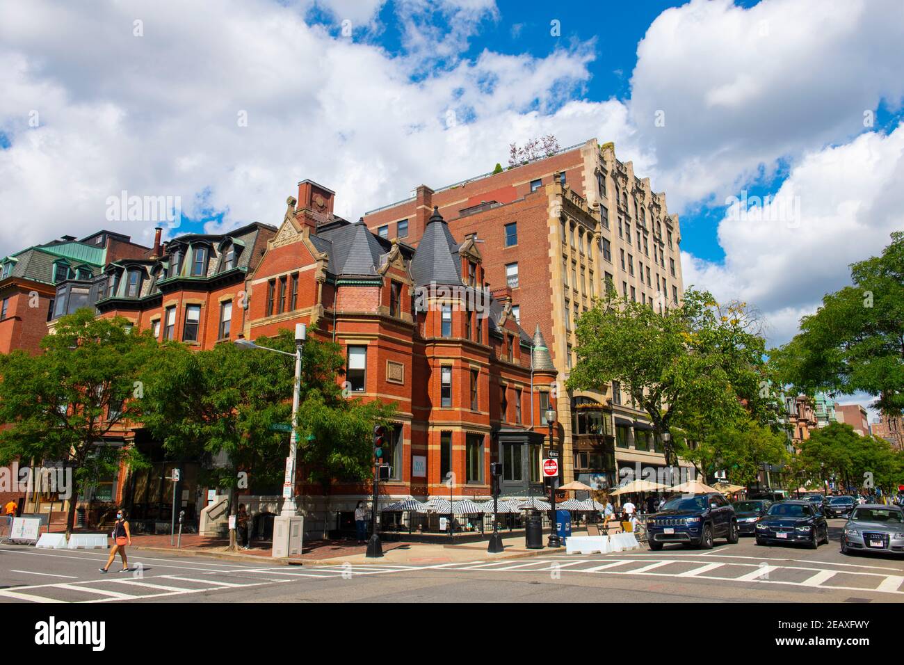 Bâtiments commerciaux historiques sur 147 Newbury Street à Dartmouth Street à Back Bay, Boston, Massachusetts, États-Unis. Banque D'Images