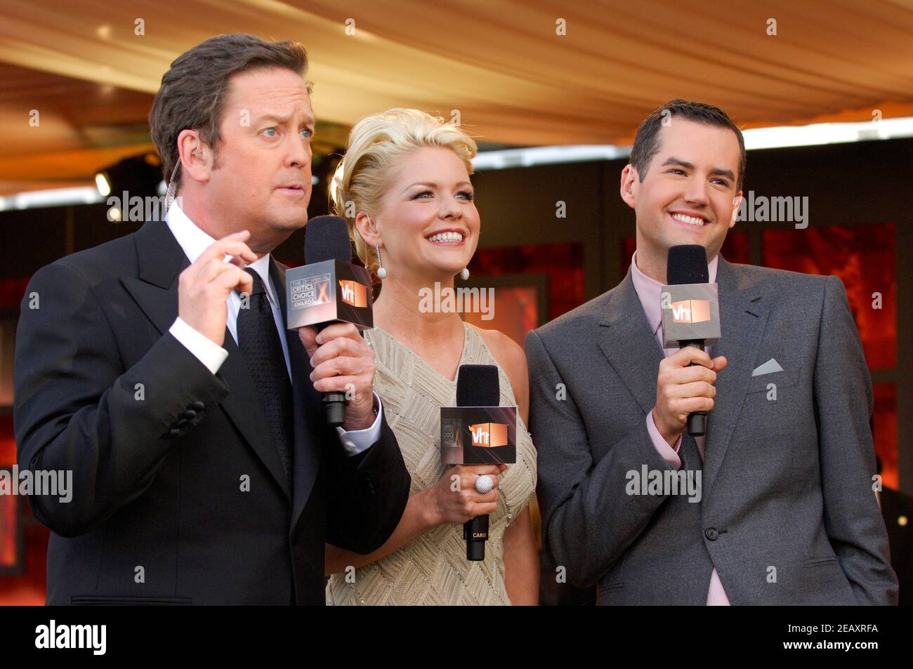 (G-D) Sam Rubin, Carrie Keagan et Ross Matthews assistent aux 13ème prix du choix des critiques à l'Auditorium civique de Santa Monica le 7 janvier 2008 à Los Angeles, en Californie. Banque D'Images