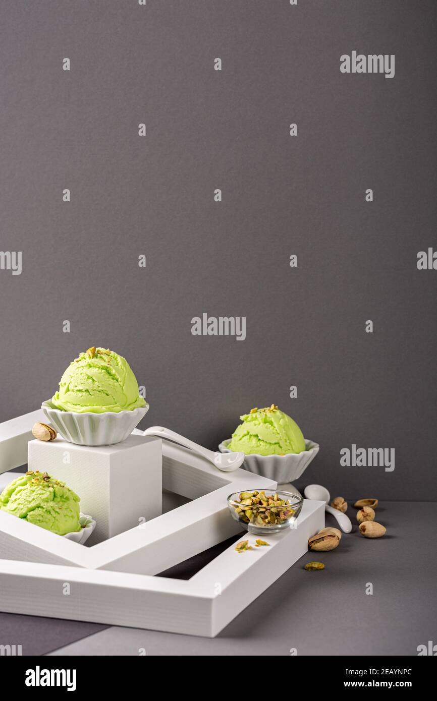 Une cuillère de glace à la pistache maison Banque D'Images