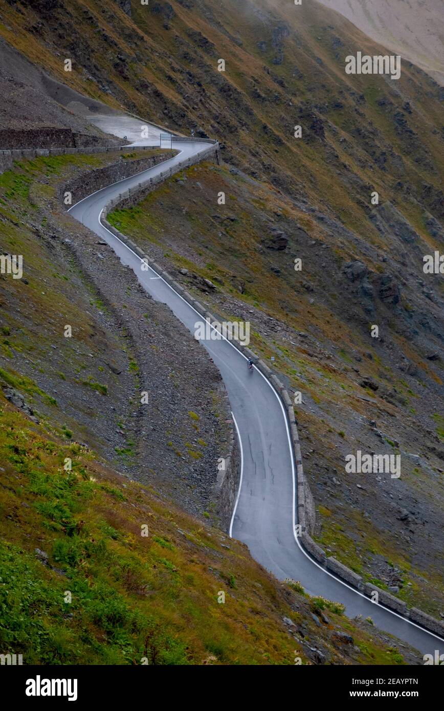 Côté est de Passo dello Stelvio, col du Stelvio, Bormio, Italie Banque D'Images