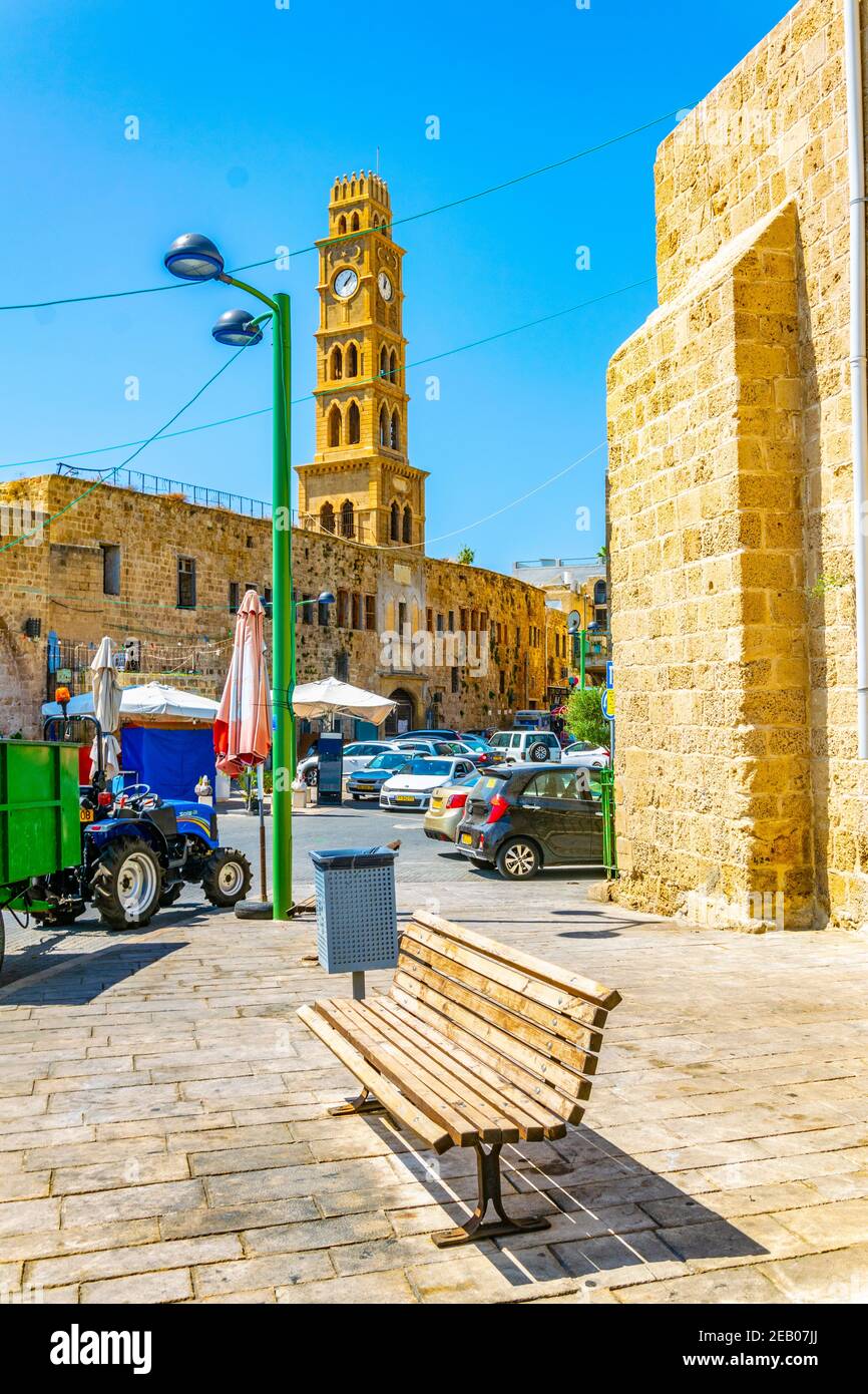 ACRE, ISRAËL, 12 SEPTEMBRE 2018: Les gens se promenent devant Khan al Umdan à Akko, Israël Banque D'Images