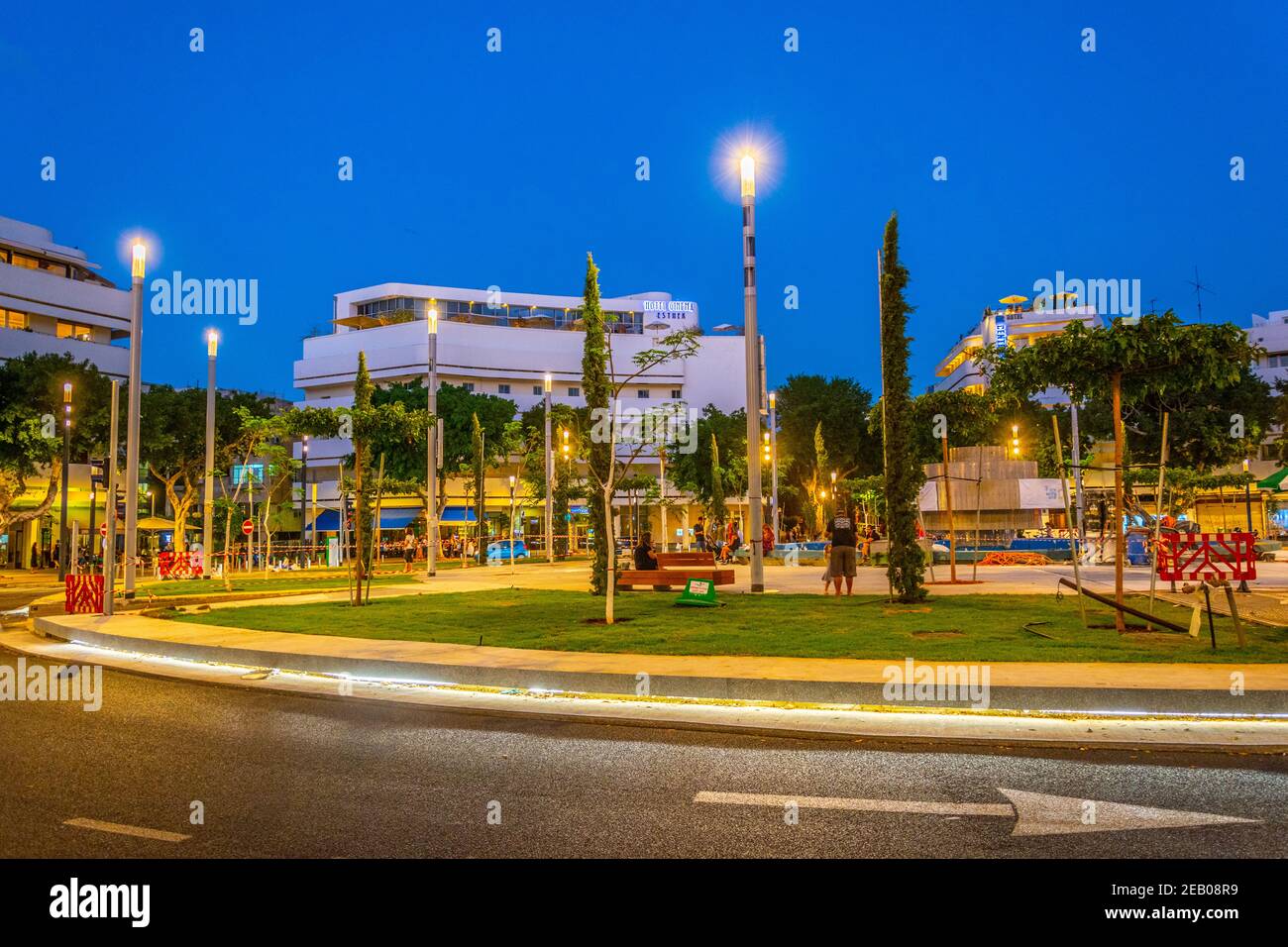 TEL AVIV, ISRAËL, 15 SEPTEMBRE 2018 : vue au coucher du soleil sur la place dizengoff dans le centre de tel Aviv, Israël Banque D'Images