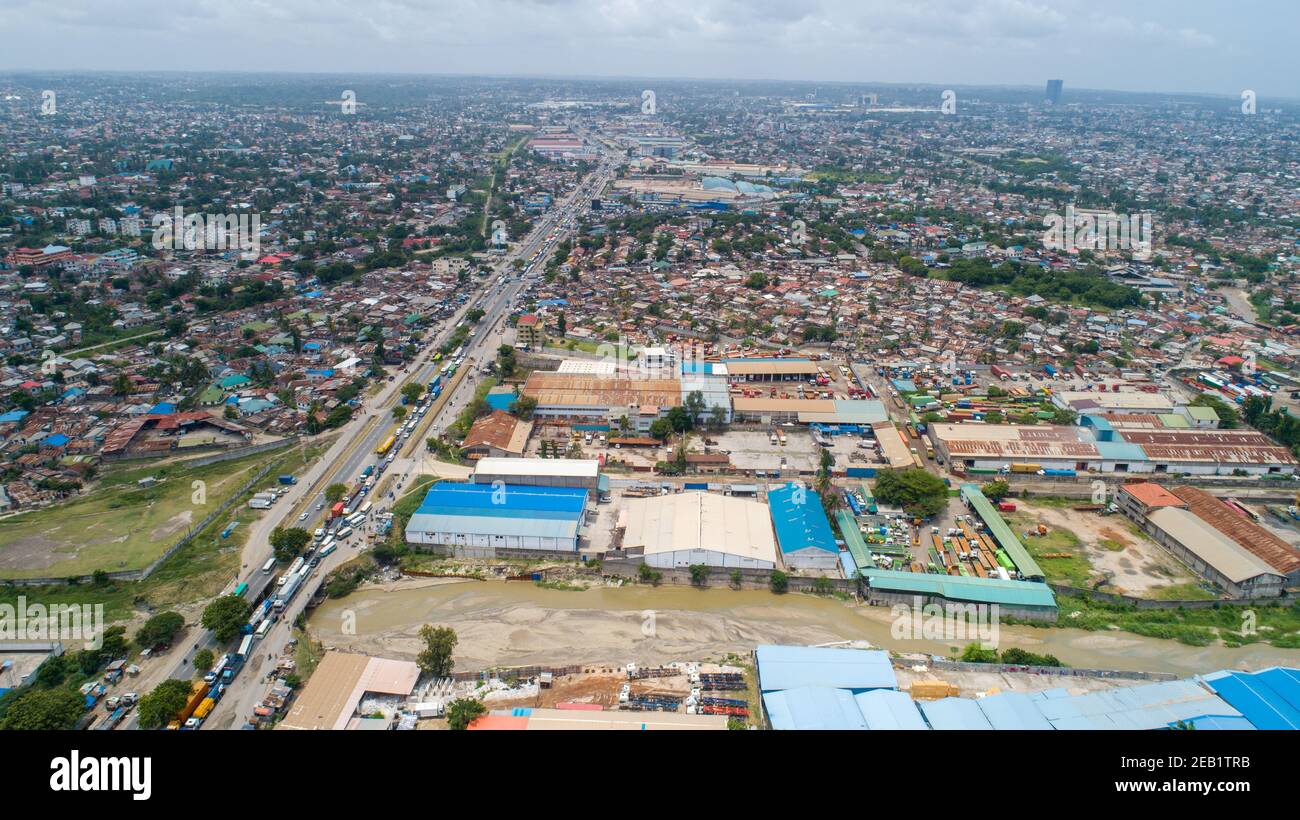 Vue aérienne de la zone industrielle de Dar es salaam Banque D'Images