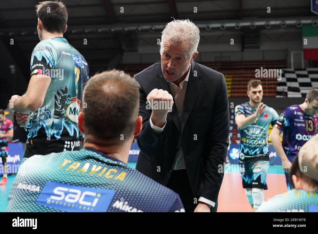 Pérouse, Italie. 11 février 2021. 2/11/2021 - heynen Vital (coach sir safe conad perugia) pendant les Tours VB contre Sir Sicoma Monini Perugia, match de volley de la Ligue des champions du CEV à Perugia, Italie, février 11 2021 (photo par IPA/Sipa USA) Credit: SIPA USA/Alay Live News Banque D'Images