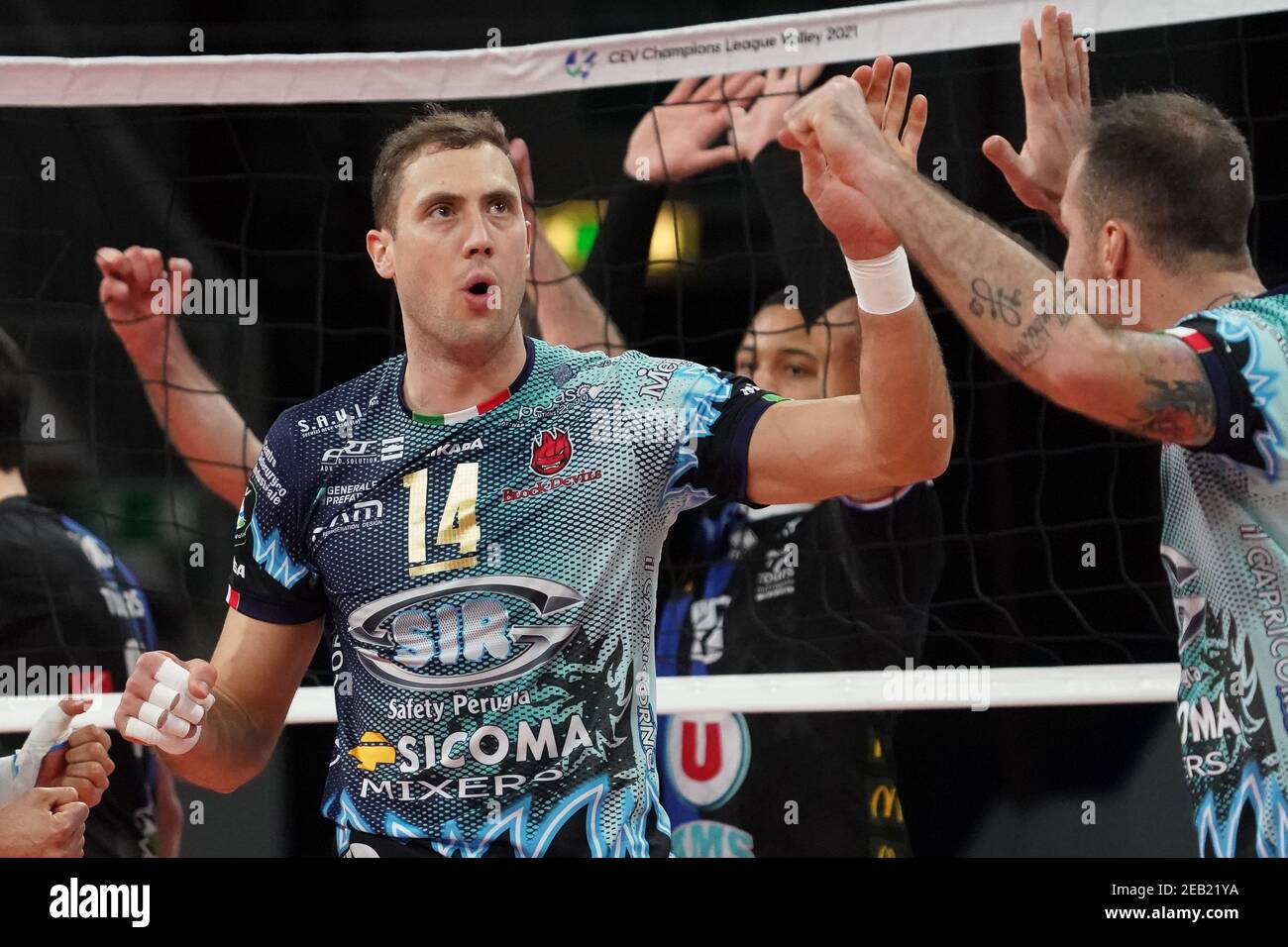 Pérouse, Italie. 11 février 2021. 2/11/2021 - aleksandar atanasijevic (n.14 en face de Spiker sir safe conad perugia) esulta pendant Tours VB vs Sir Sicoma Monini Perugia, CEV Champions League volley-ball match à Pérouse, Italie, février 11 2021 (photo par IPA/Sipa USA) Credit: SIPA USA/Alay Live News Banque D'Images