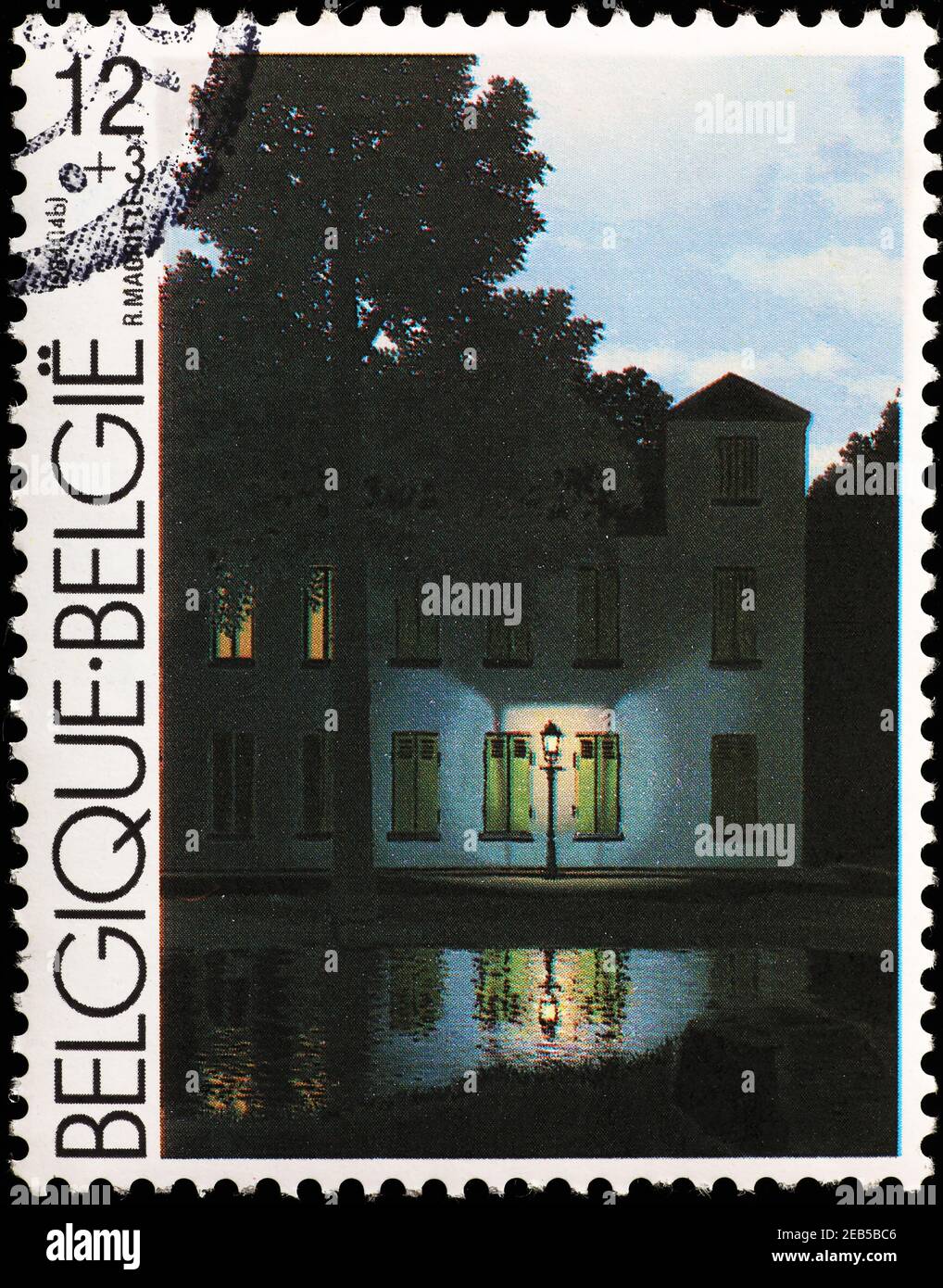 L'empire de lumière de René Magritte sur timbre-poste Banque D'Images