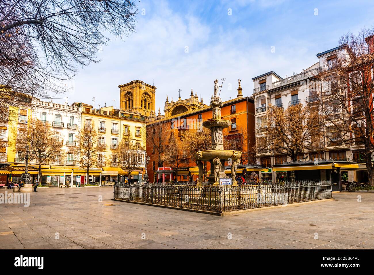 Plaza de Bib-Rambla à Grenade en Andalousie, Espagne Banque D'Images