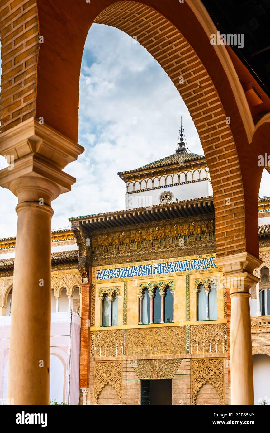 Entrée au Palais de l'Alcazar à Séville en Andalousie, Espagne Banque D'Images