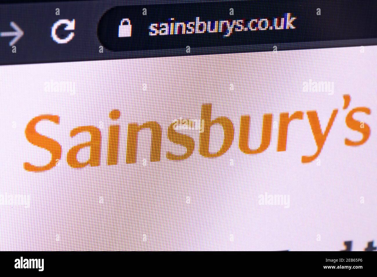 Gros plan de l'écran avec le logo de Sainsbury Banque D'Images