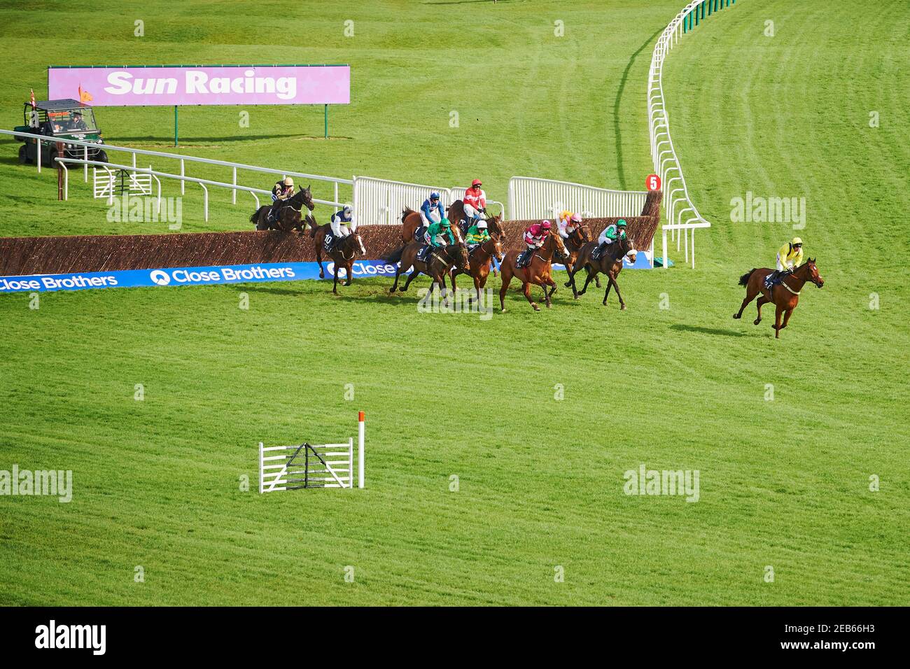 Courses hippiques à l'hippodrome de Cheltenham, en Angleterre Banque D'Images