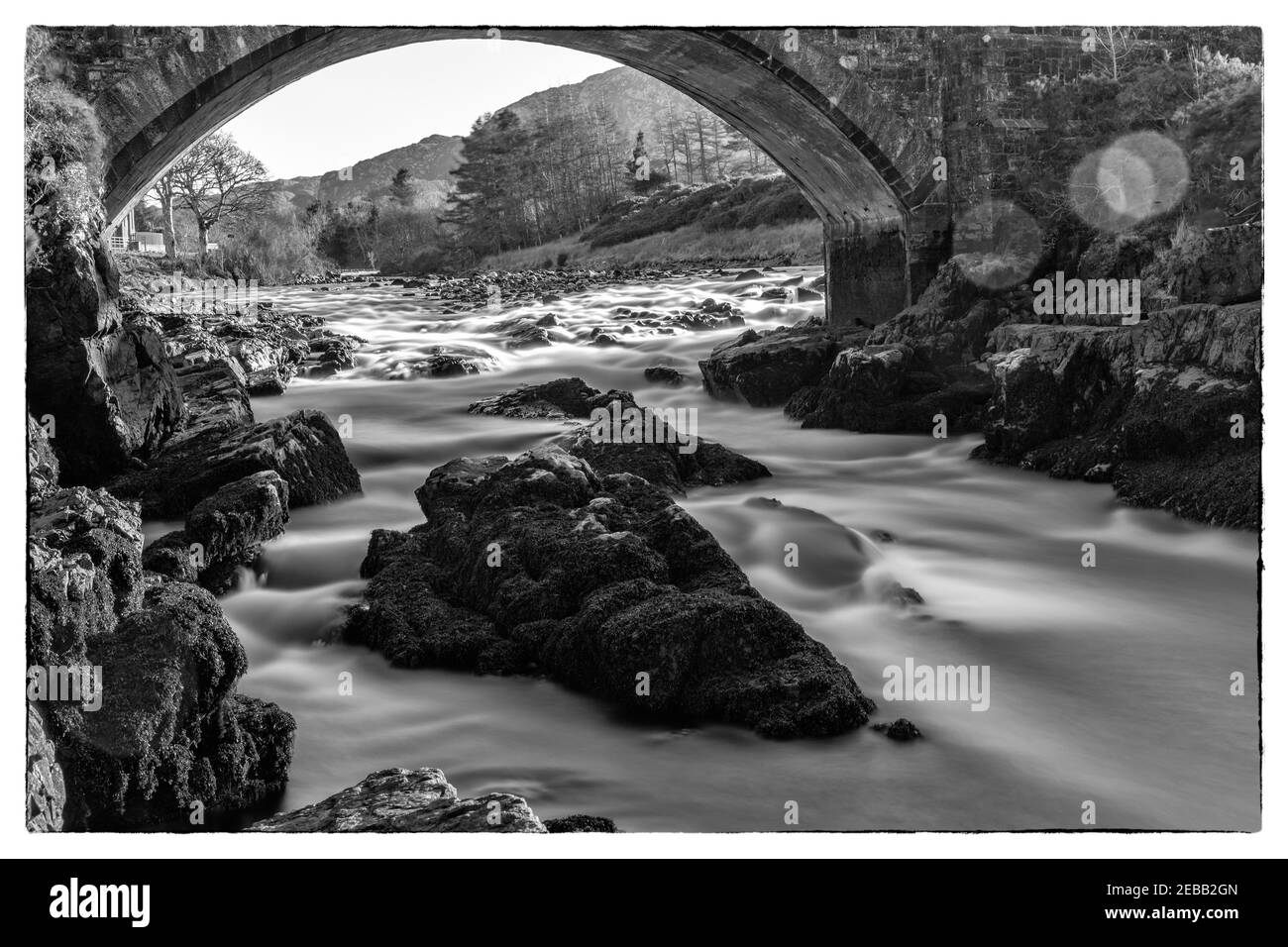 Pont Poolewe et rivière Ewe [Écosse] Banque D'Images