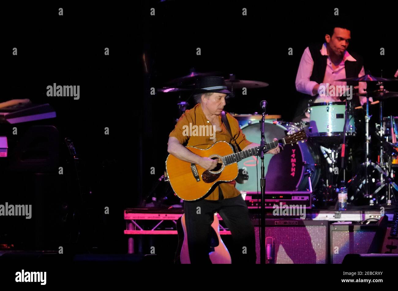 Paul Simon en direct à Liverpool 2008 Banque D'Images