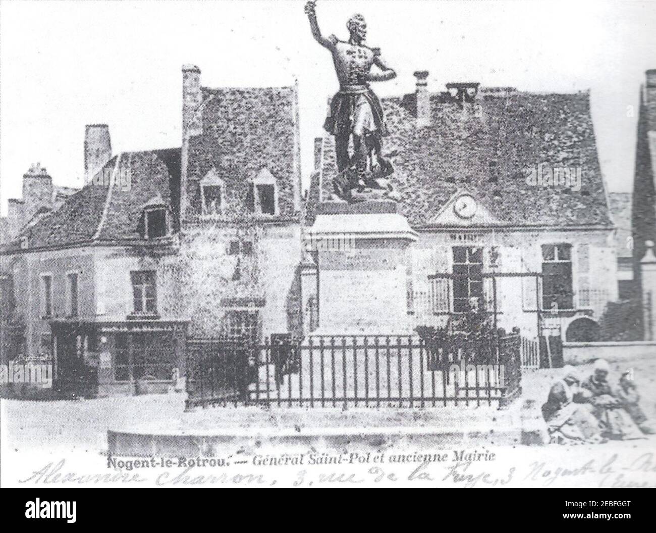 Nogent-le-Rotrou - Statue de Jules de Saint-Pol - vers 1860. Banque D'Images