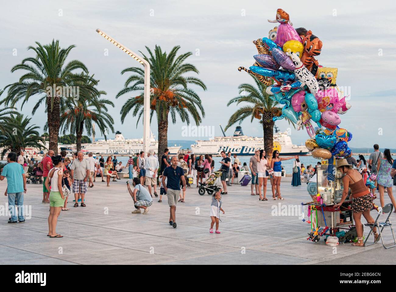 Split - Croatie, 24 août 2018: Riva Split - Split front de mer promenade Croatie Banque D'Images