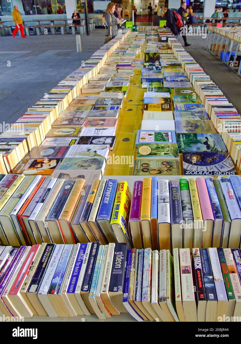 Londres, Royaume-Uni - 01 février 2007 : marché du livre au centre Southbank à Londres, Royaume-Uni. Banque D'Images