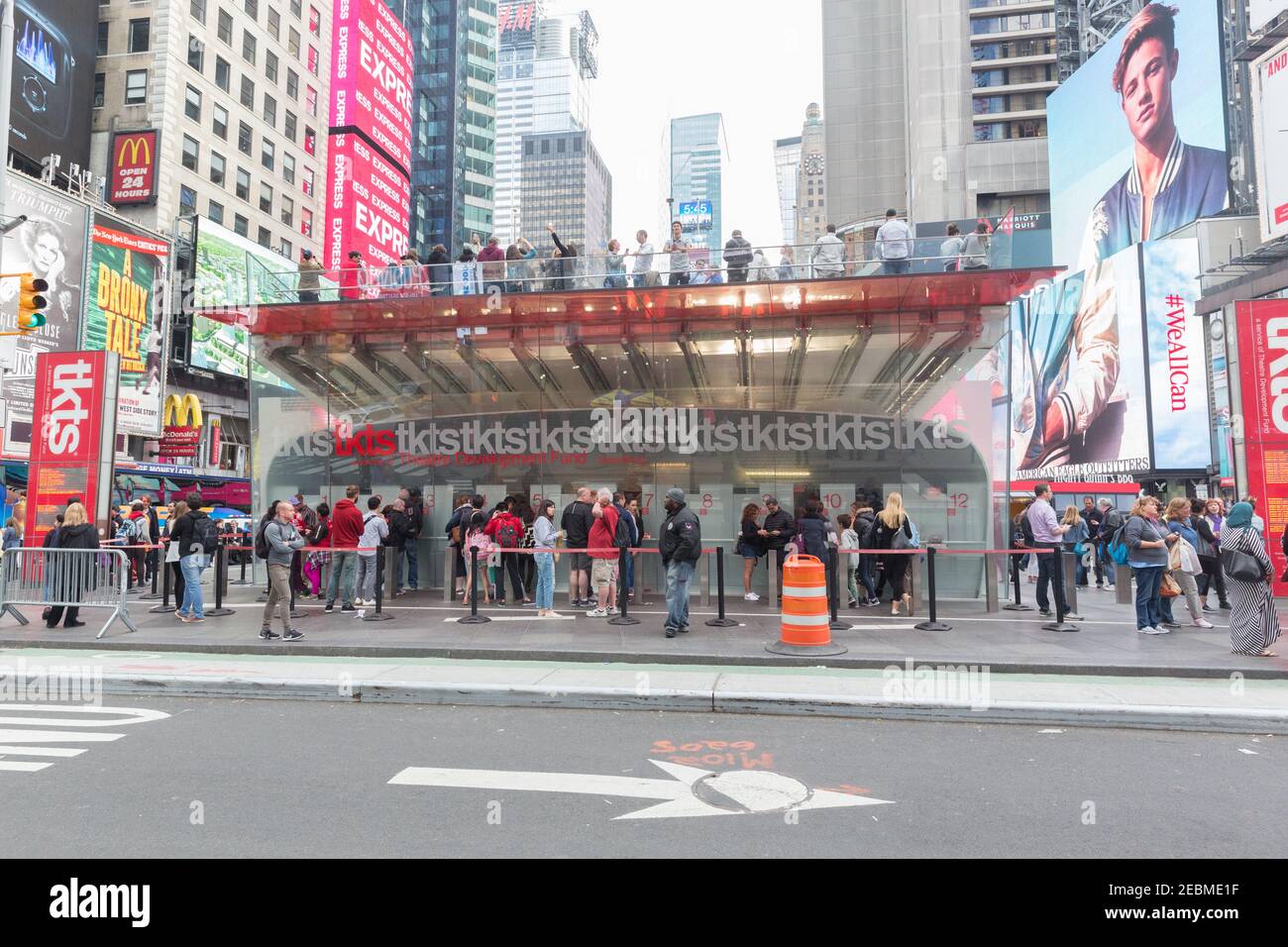 Tkts Tkts booth times square Banque de photographies et d’images à haute ...