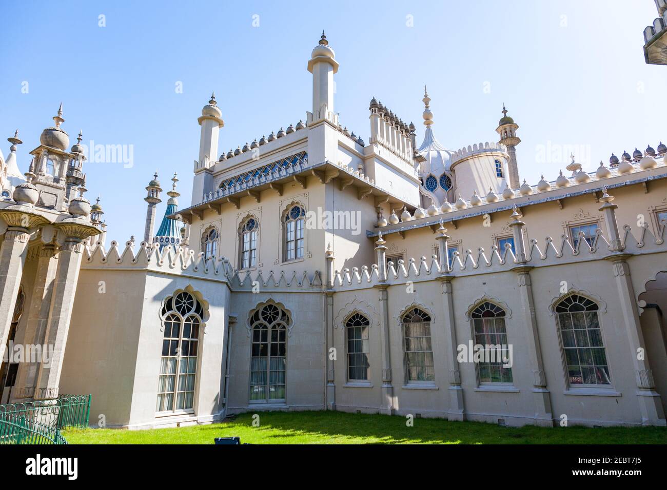 Le Pavillon Royal, un bâtiment classé de catégorie I, est un ancien palais royal construit comme maison pour le Prince Regent au début du XIXe siècle, sous le Banque D'Images