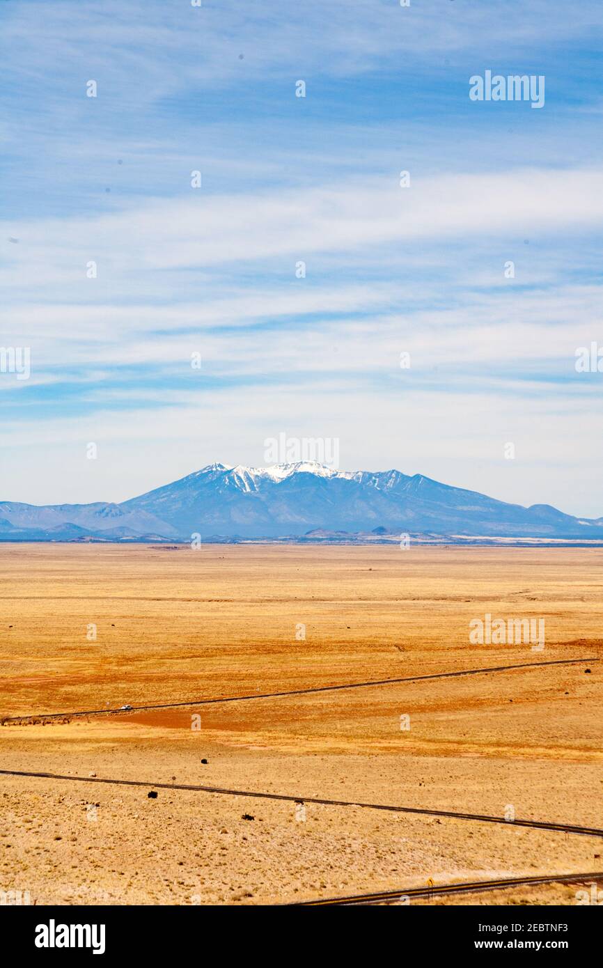 Plaines de Winslow prises du bord d'un cratère météore Arizona USA, Interstate 40 Banque D'Images