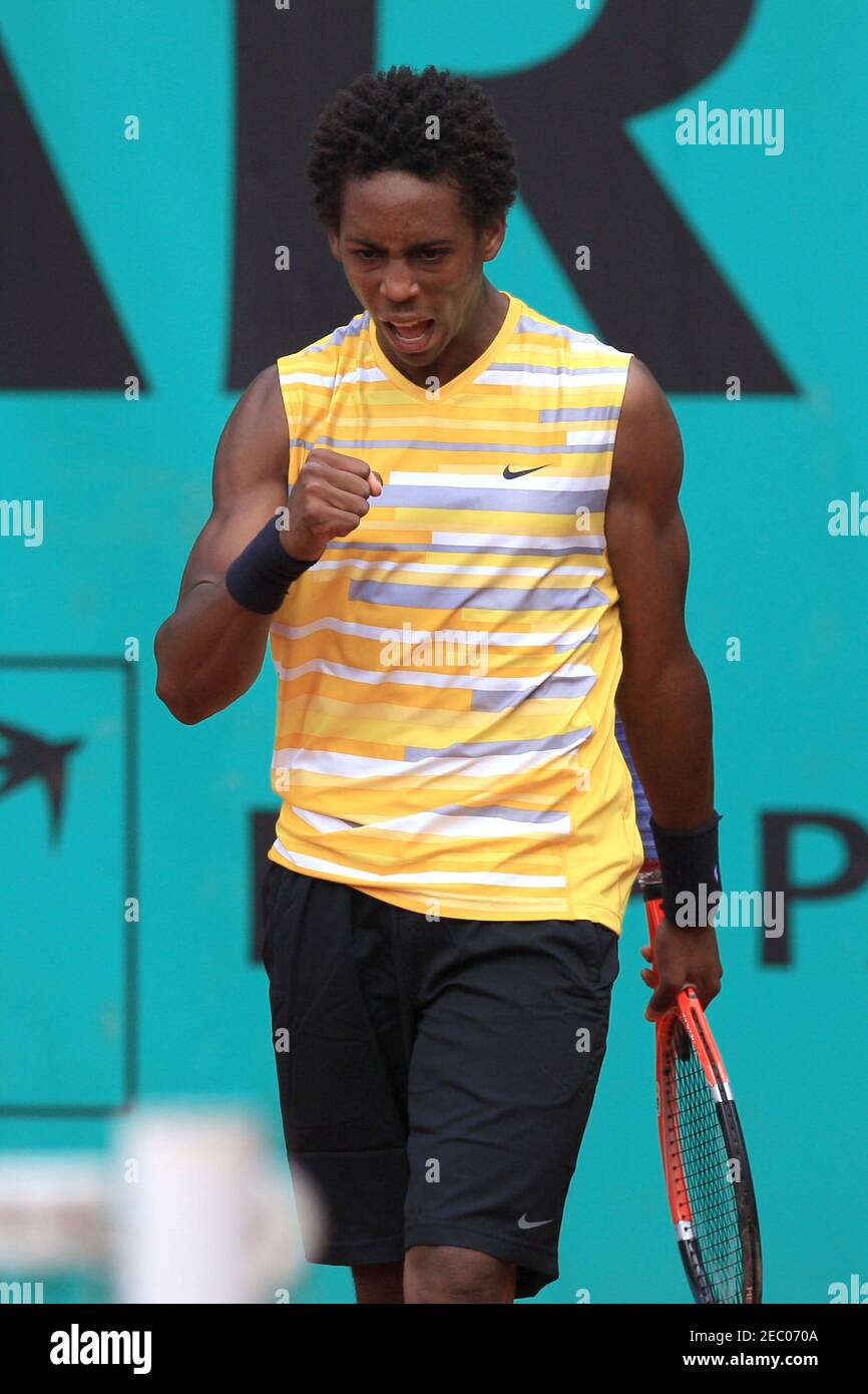 Tennis - French Open - Roland Garros, Paris, France - 2/6/10 Gianni Mina  célèbre pendant son troisième Round Singlet's Match crédit obligatoire:  Action Images / Paul Childs Photo Stock - Alamy