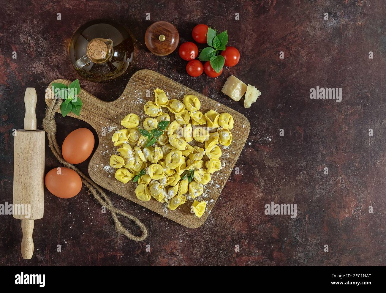 Tortellini de pâtes italiennes farcies maison Banque D'Images