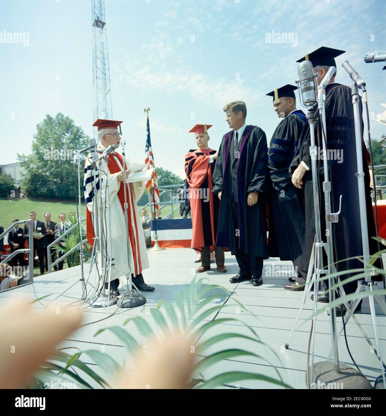 President Of The University Of Alabama Dr Robert E Witt L Congratulates Michelle Downs Whatley Sister Of Danielle Downs Who Was Awarded A Posthumous Diploma During The University Of Alabama S Commencement Ceremony