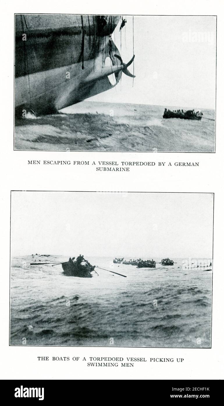 Cette photo de la première Guerre mondiale montre des hommes s'échapper d'un navire torpillé par un sous-marin allemand. L'éclaboussure de l'un d'entre eux tombant dans l'eau peut être vue (photo du haut). Bateaux d'un navire torpillé ramassant des hommes nageurs (photo du bas). Banque D'Images