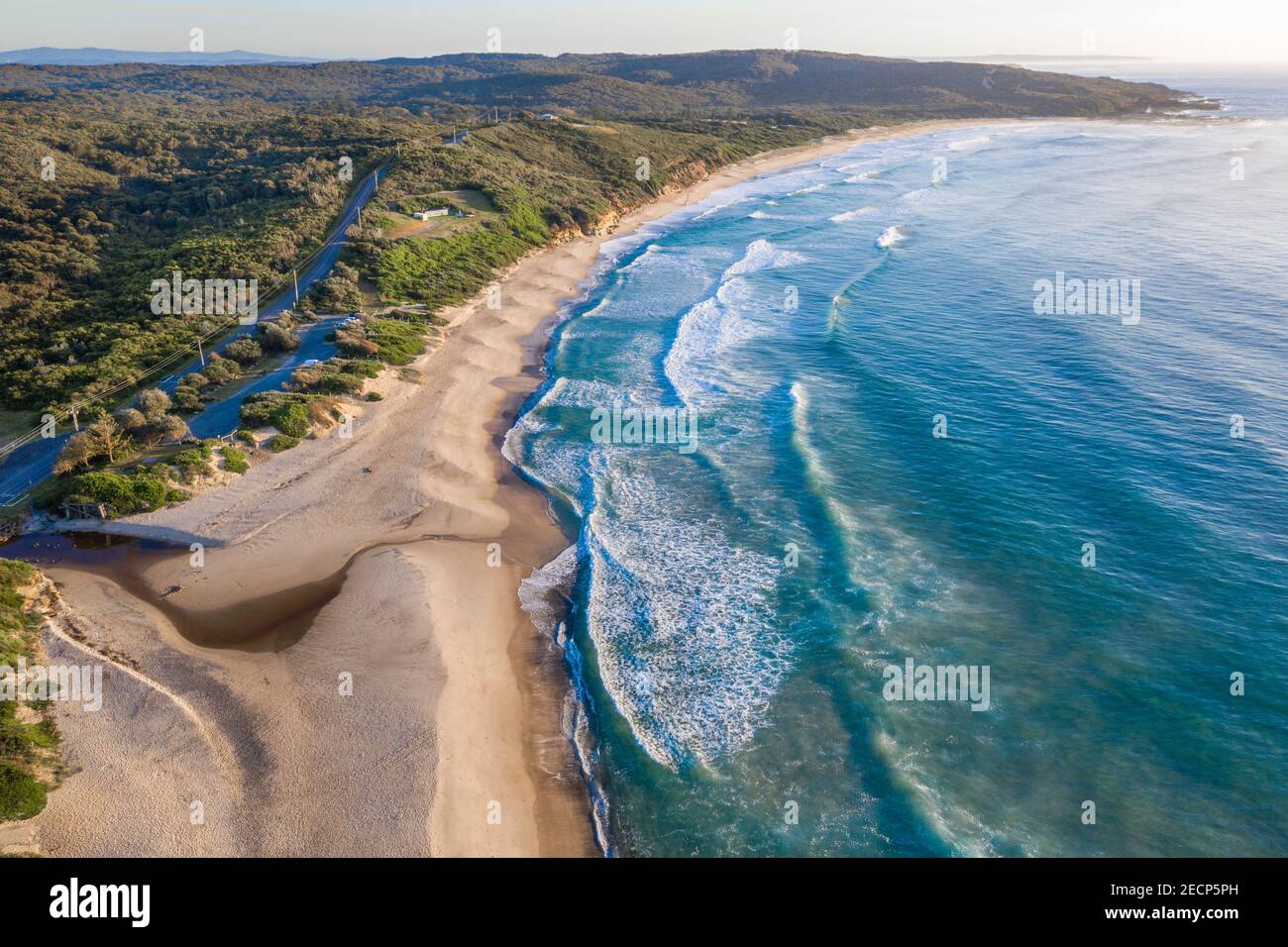 Vue aérienne de la plage à Catherine Hill Bay - Nouvelle-Galles du Sud Australie. Entouré de brousse, cet endroit est magnifique sur la côte centrale de Nouvelle-Galles du Sud Banque D'Images