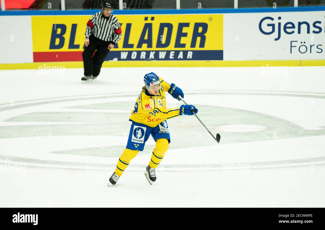 Malmoe, Suède. 13 février 2021. Joel Persson (94) de Suède vu dans le match de hockey Beijer 2021 entre la Suède et la Russie à Malmoe Arena à Malmoe. (Crédit photo : Gonzales photo/Alamy Live News Banque D'Images