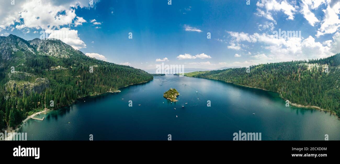 Vue panoramique de drone sur la baie Emerald dans South Lake Tahoe Californie Banque D'Images