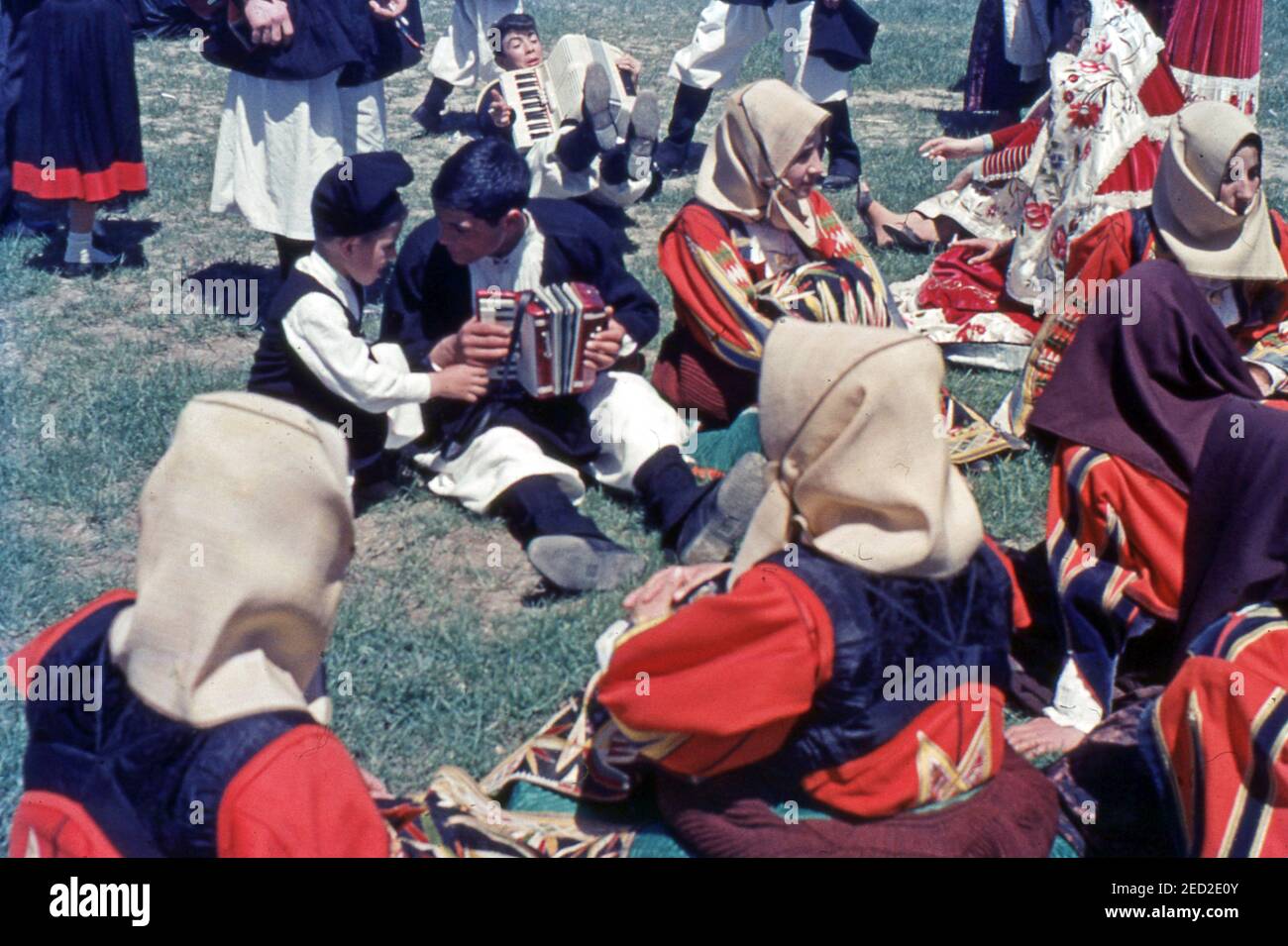 Sassari, Sardaigne, Italie. Photos historiques de Cavalcata Sarda 1964 (scannés à partir de Perutz color C18 fiilm) Banque D'Images