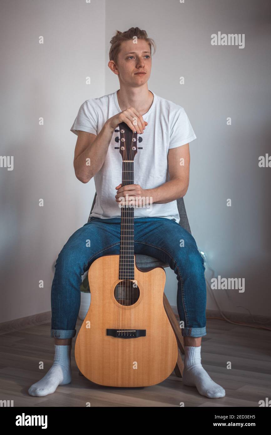 Vocal instrumental Banque de photographies et d'images à haute résolution -  Alamy