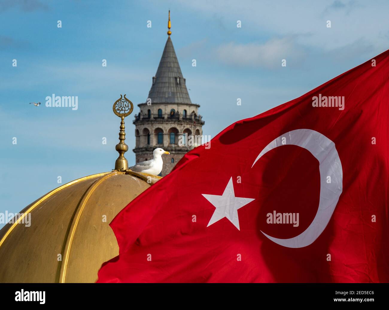 Eminonu et la Tour de Galata à Istanbul, Turquie Banque D'Images