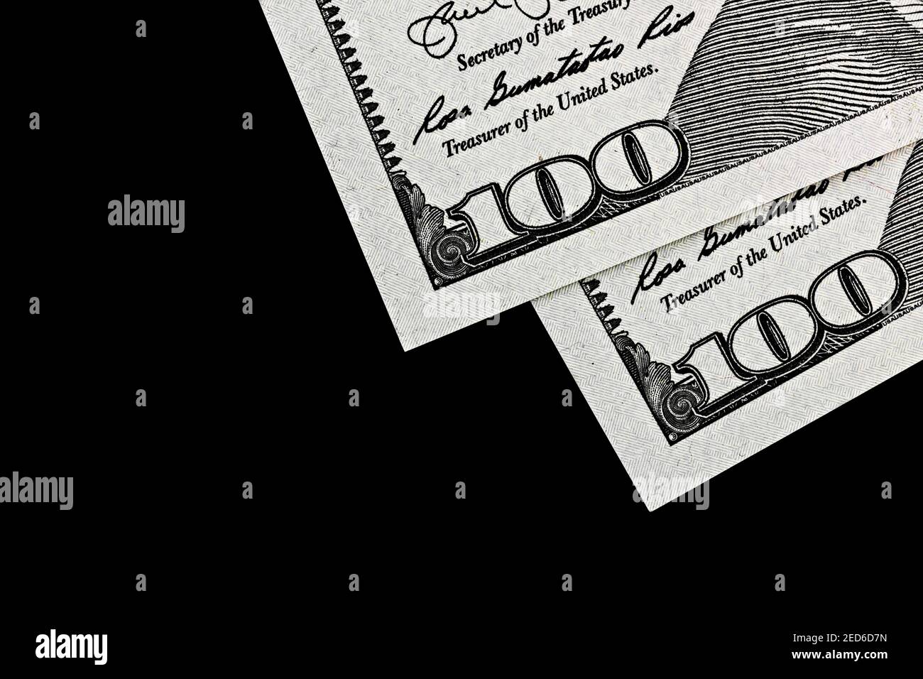 topview de fragment de billets de dollar sur le velours noir, comme un fond Banque D'Images