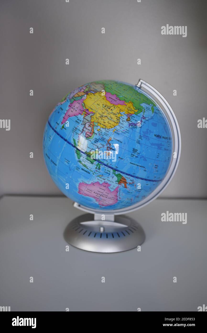 Earth Ocean Globe World Geography Map sur le bureau Banque D'Images