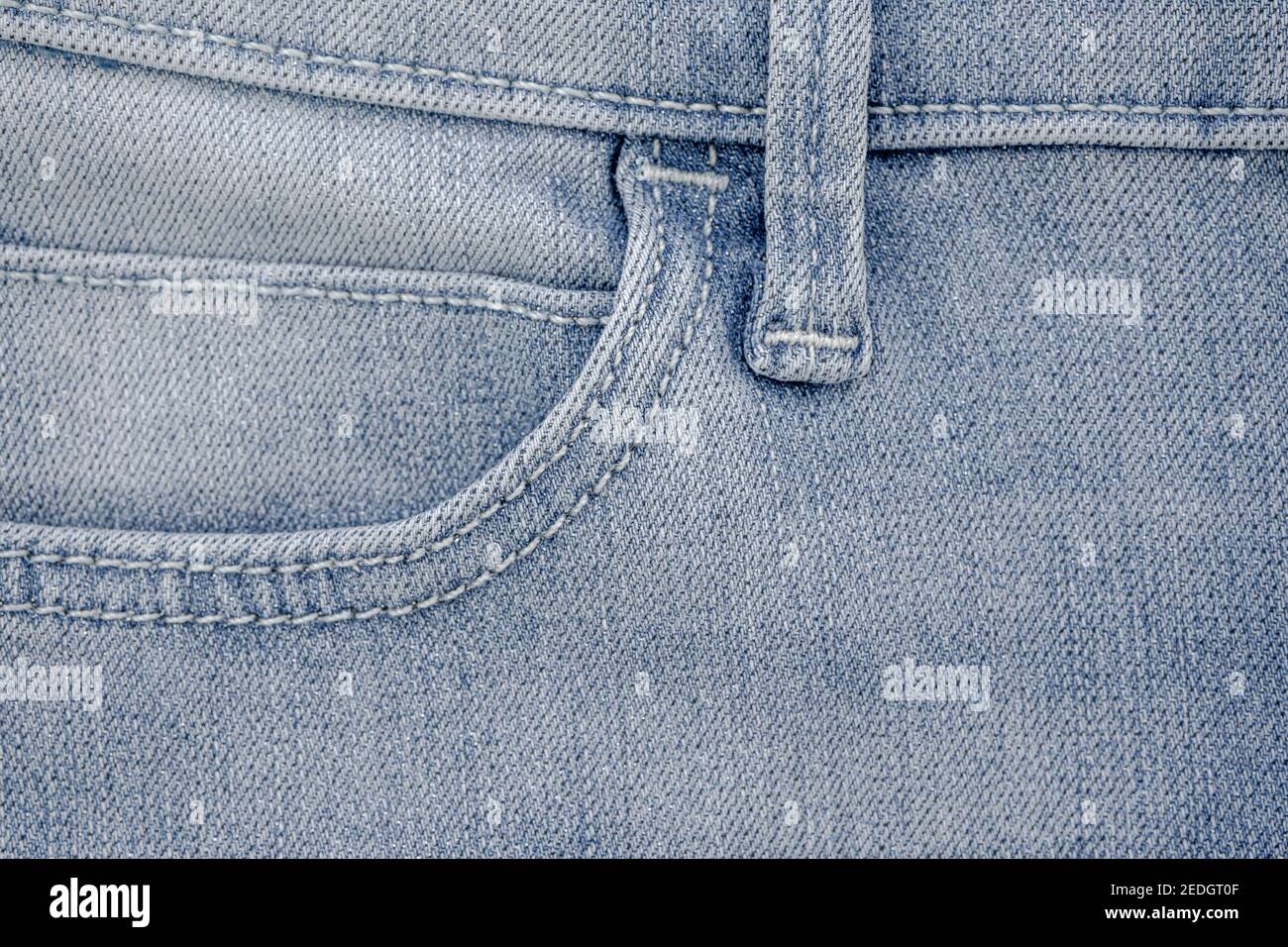 Poche avant en Jean gris clair. Gros plan Banque D'Images