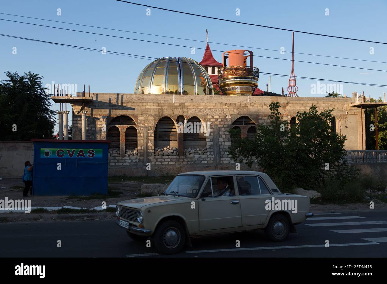 02.09.2016, Soroca, Rajon Soroca, Moldova - chantier de construction d'une villa dans le quartier de Rome situé plus haut, brusquement nommé colline de Gypsy par des non-Roms. S Banque D'Images