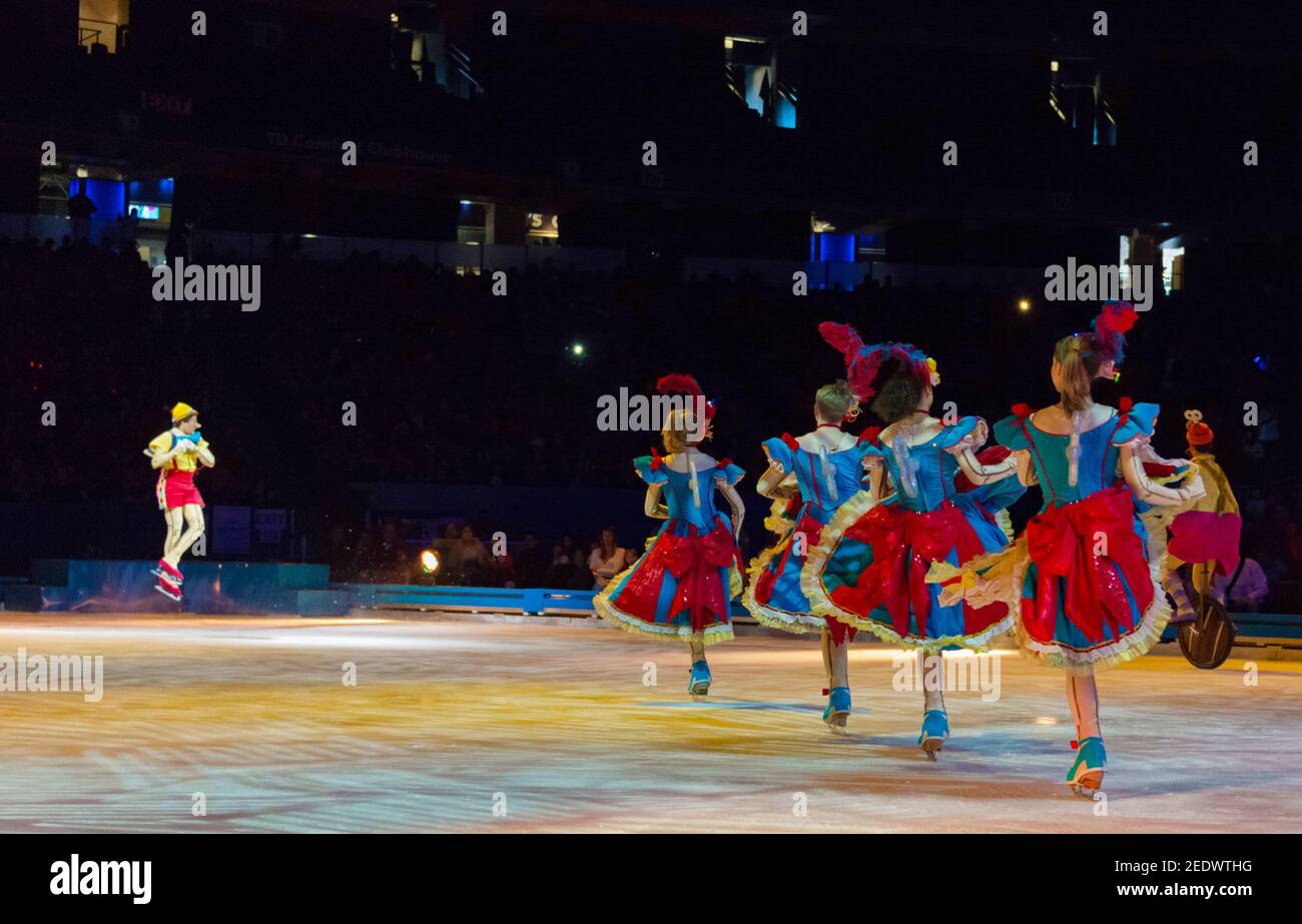 Disney sur glace, Toronto, Canada - 19 mars 2016. Le spectacle du 100e anniversaire Banque D'Images