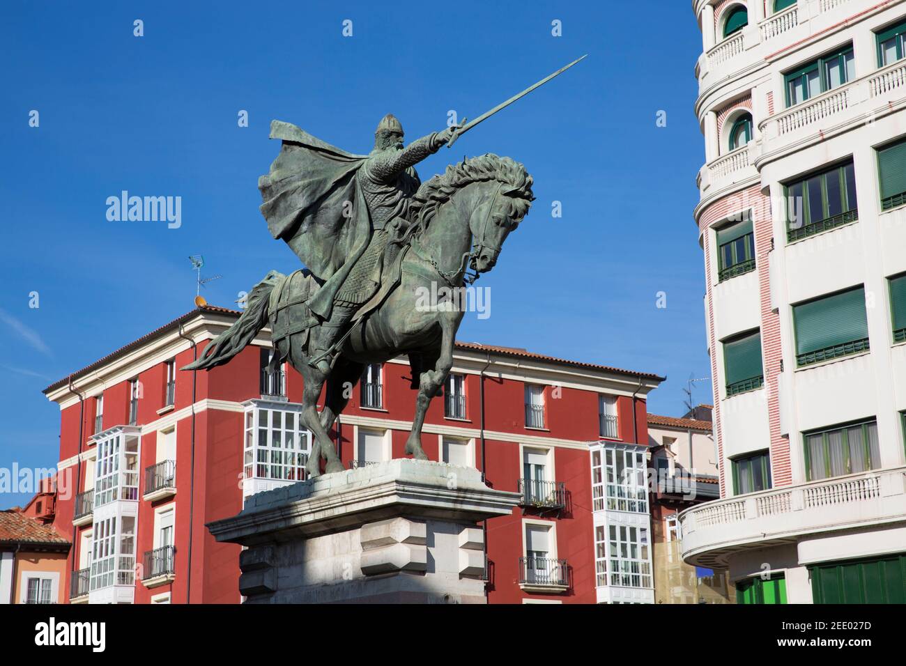 Statue équestre en bronze et monument au CID Campeador dans la ville de Burgos. Espagne. Banque D'Images