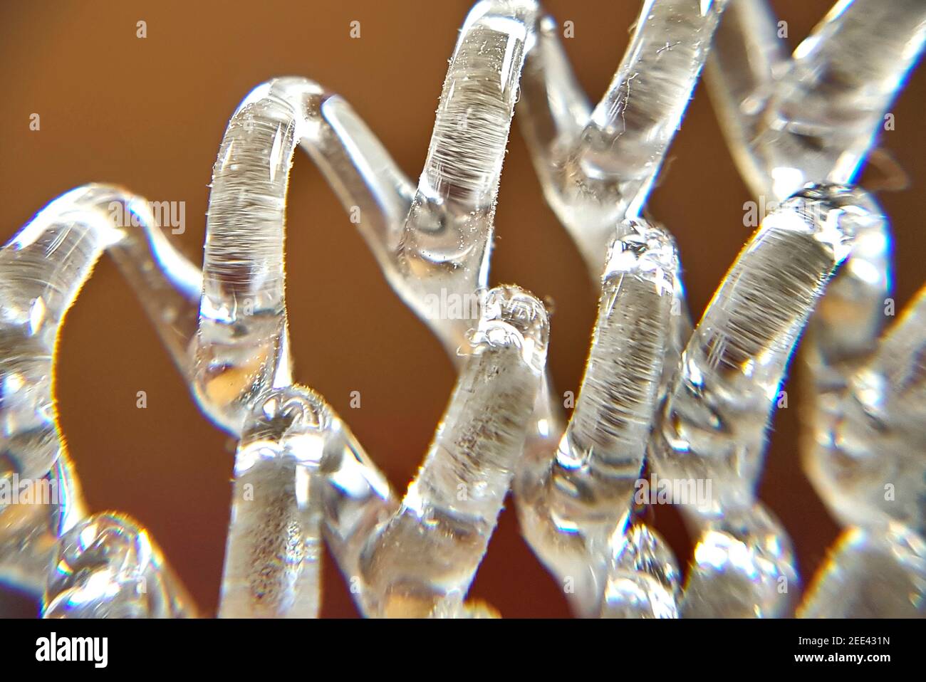 La courbure des surfaces en plastique crée des modèles de lumière qui sont intéressants quand observé très près Banque D'Images