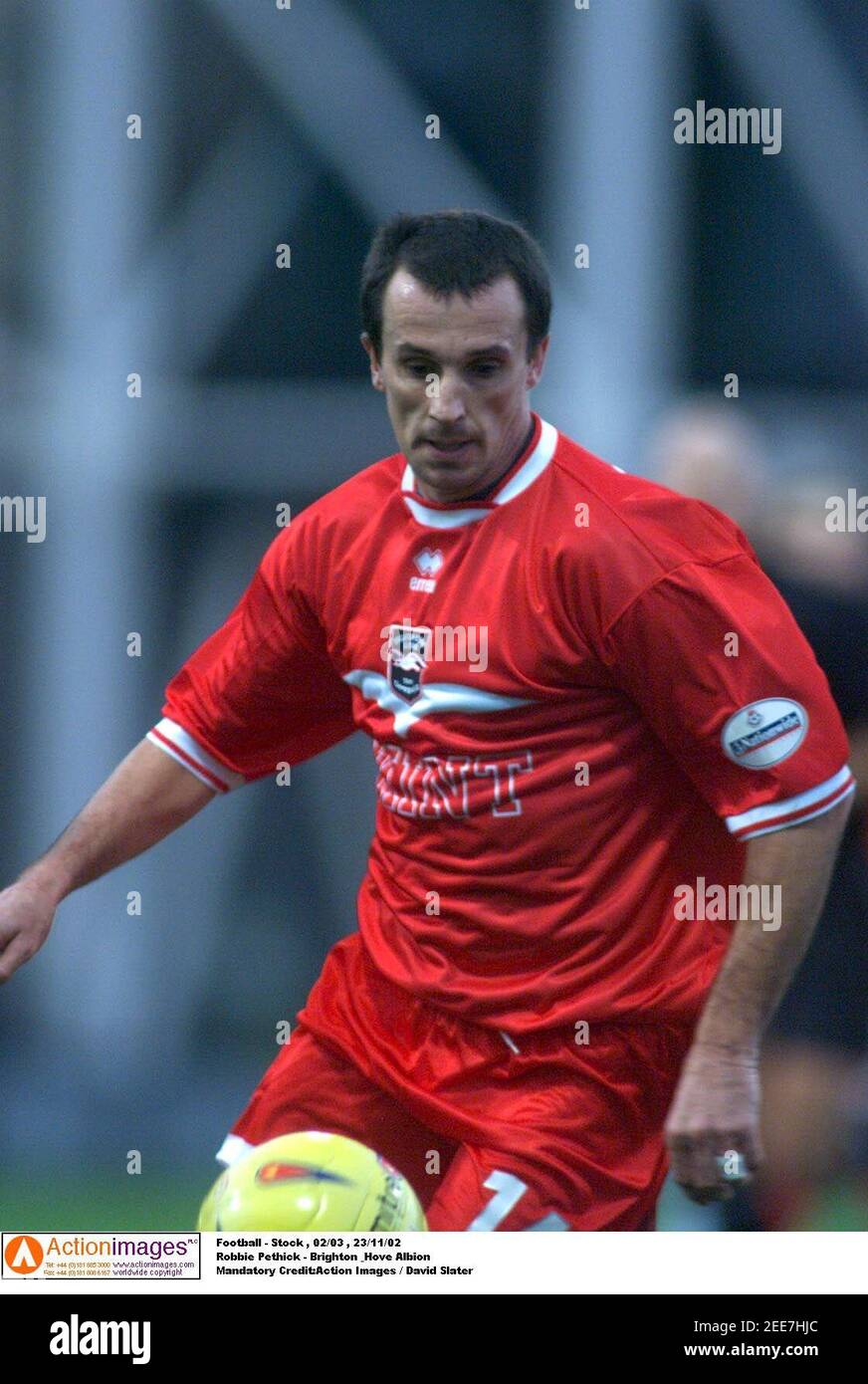 Football - stock , 02/03 , 23/11/02 Robbie Pethick - Brighton & Hove Albion crédit obligatoire:action Images / David Slater Banque D'Images