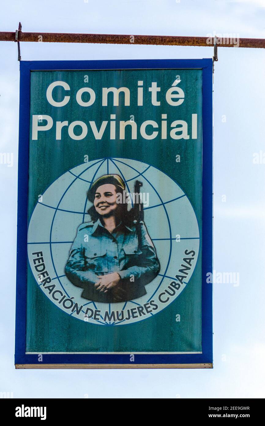 Extérieur signe pour la Fédération des femmes cubaines ou FMC par son acronyme en espagnol, une organisation révolutionnaire longtemps dirigée par Vilma Espinin qui avait un important Banque D'Images