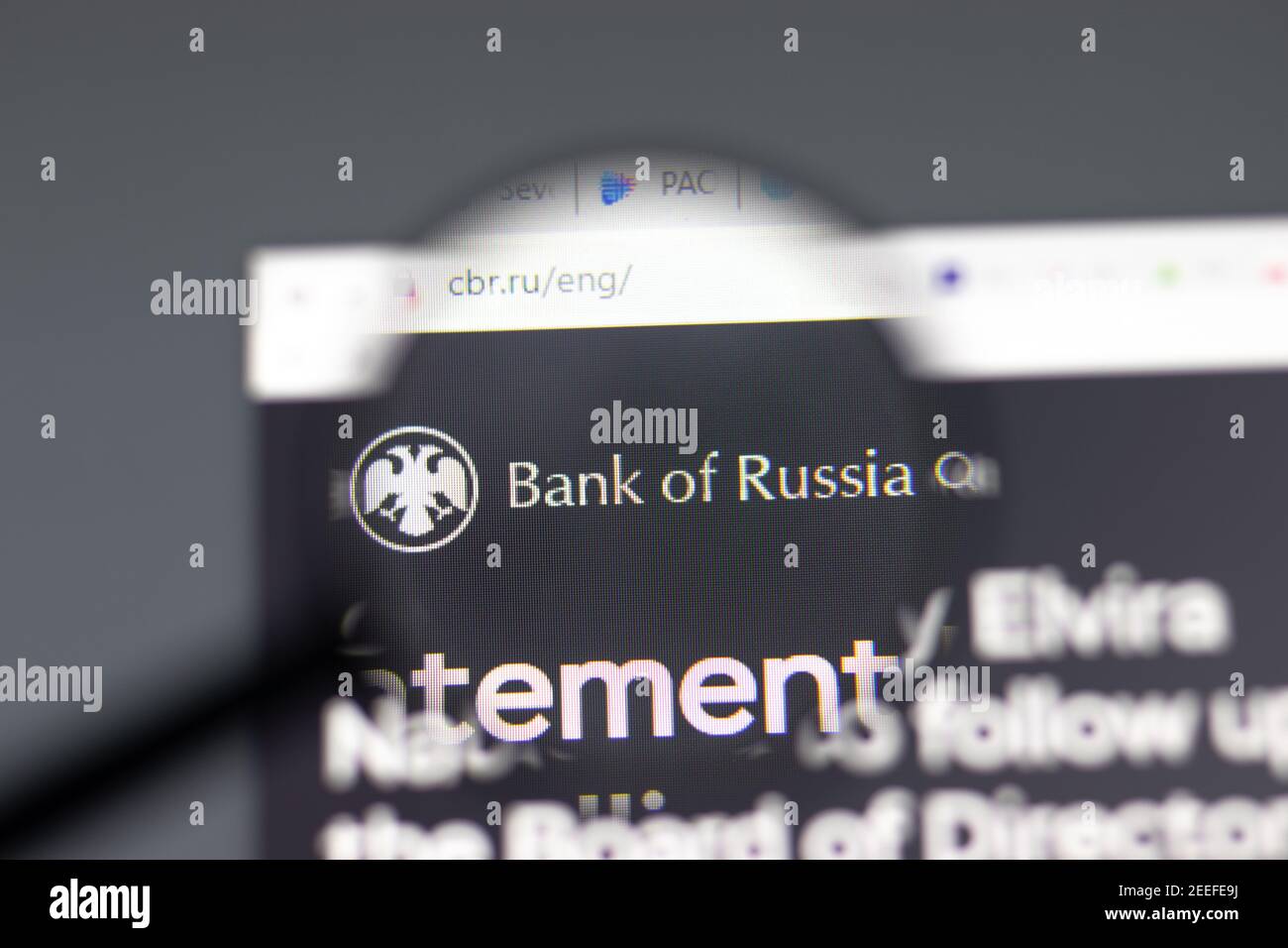 New York, Etats-Unis - 15 février 2021 : site Internet de la Banque de Russie dans un navigateur avec logo de la société, Editorial Banque D'Images