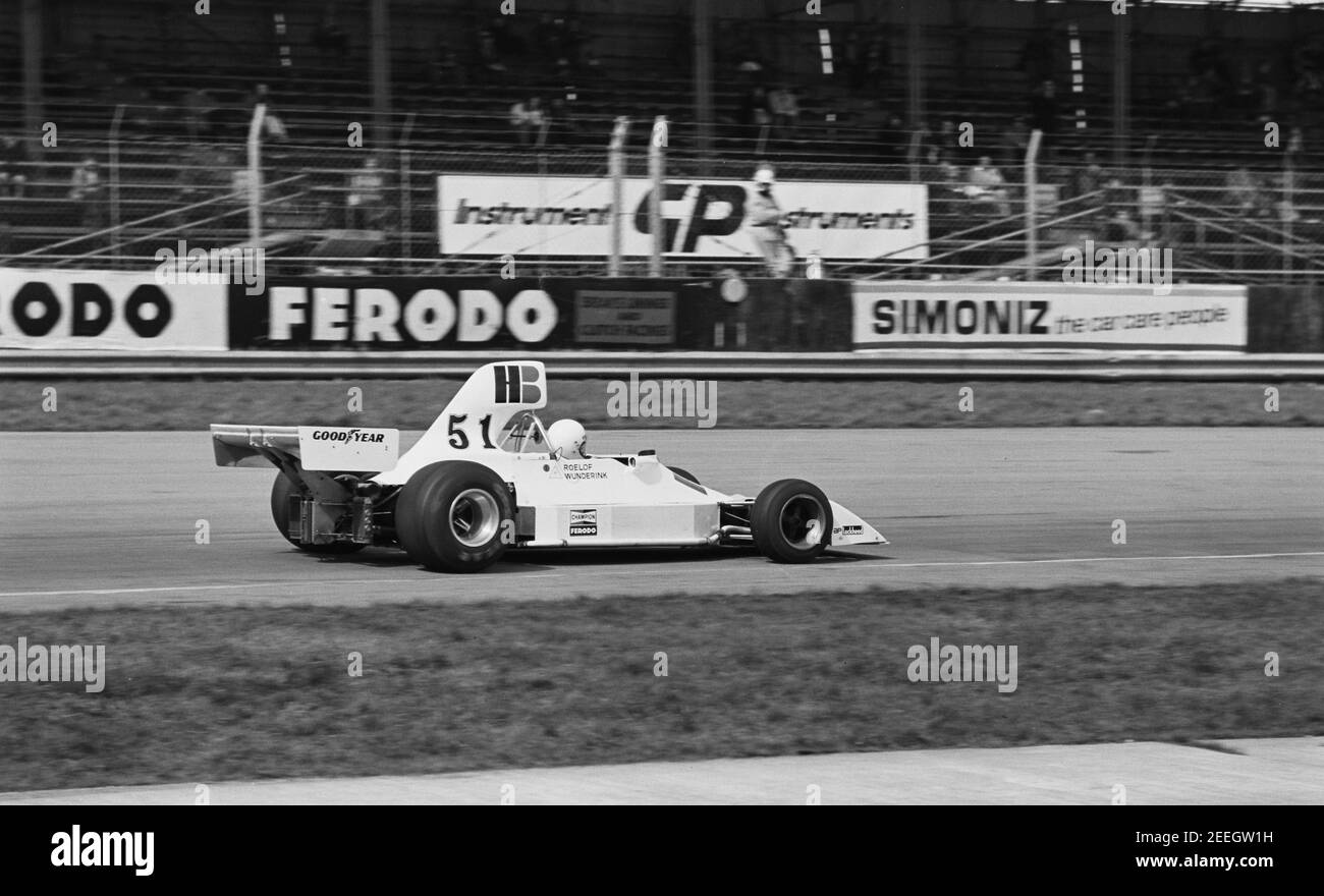 Roelof Wunderink à Silverstone dans la voiture numéro 51, 12/04/75 Banque D'Images Roelof Wunderink à Silverstone dans la voiture numéro 51, 12/04/75 Banque D'Images