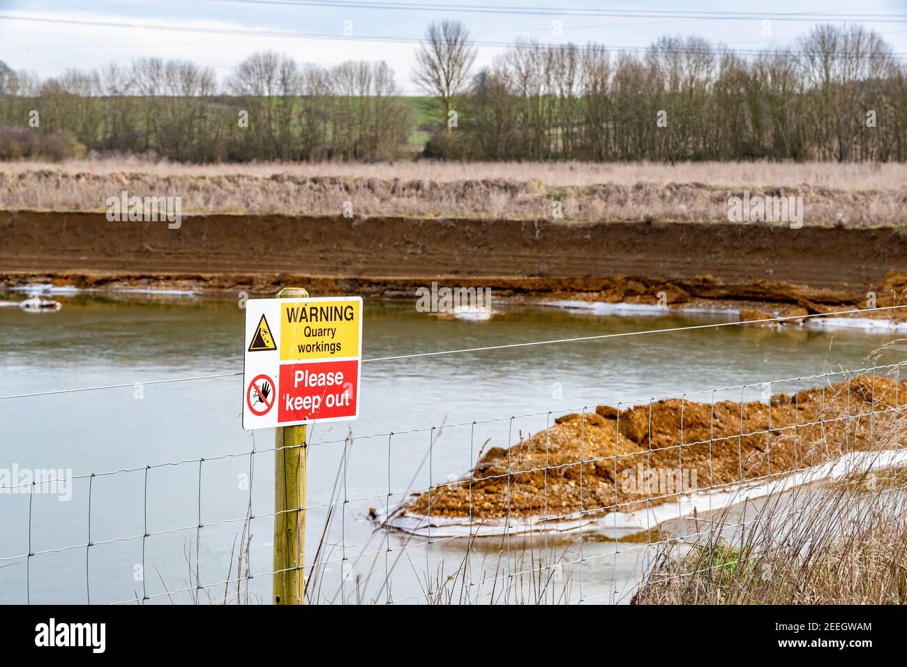 Hanson agrège une nouvelle carrière le long de la vallée de Nene entre Cogenhoe et Grendan qui a récemment été creusé montrant le gravier qui a été extrait, Nort Banque D'Images