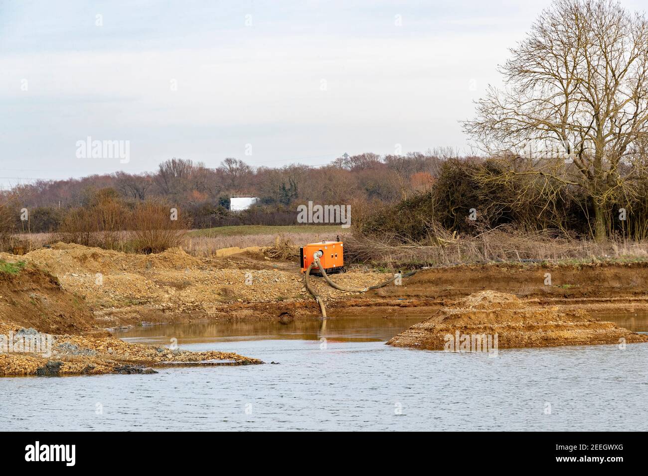 Hanson agrège une nouvelle carrière le long de la vallée de Nene entre Cogenhoe et Grendan qui a récemment été creusé montrant le gravier qui a été extrait, Nort Banque D'Images