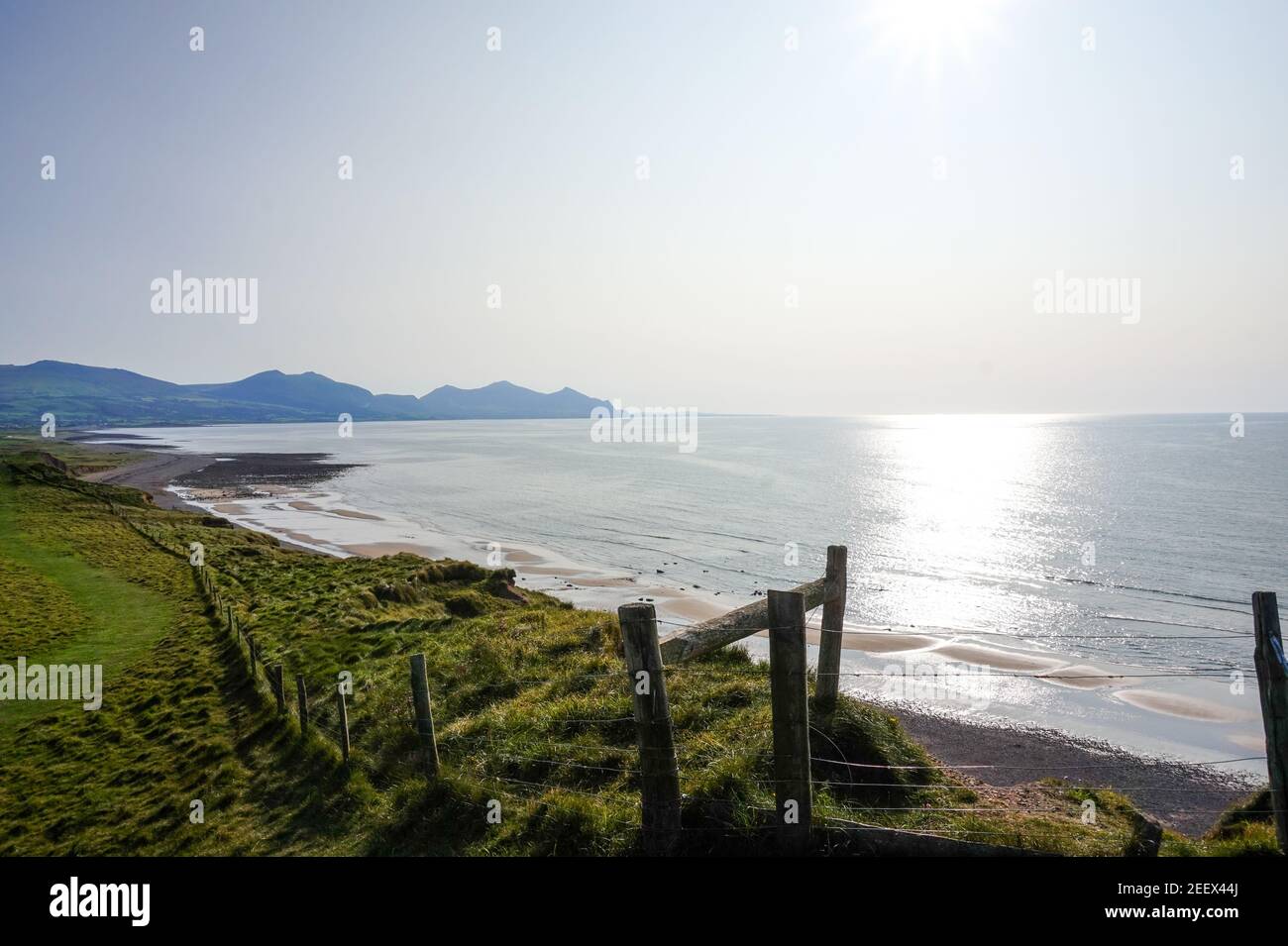 Dinas Dinlle Beach, Caernarfon Gwynedd, nord-ouest du pays de Galles, royaume-uni Banque D'Images