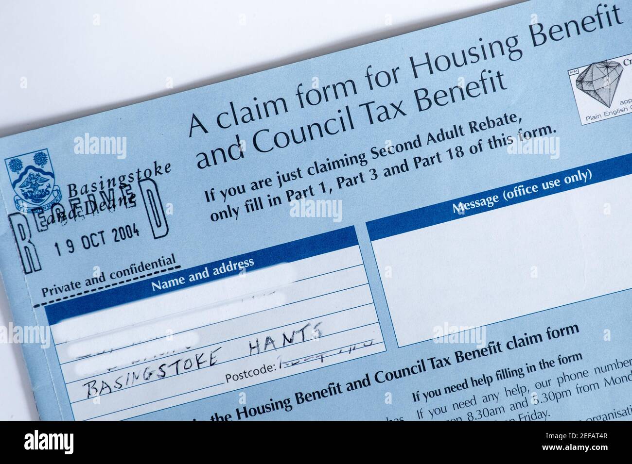 Un formulaire de demande de prestations de logement et de prestations fiscales du conseil, Angleterre, Royaume-Uni Banque D'Images