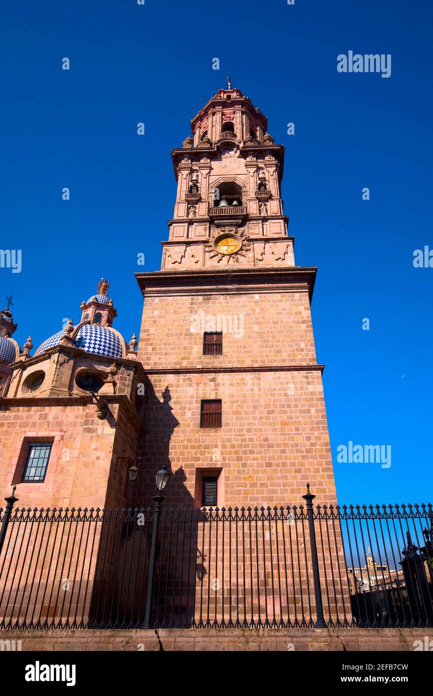 Low angle view of a cathedral, Cathédrale de Morelia, Morelia, Michoacan State, Mexico Banque D'Images