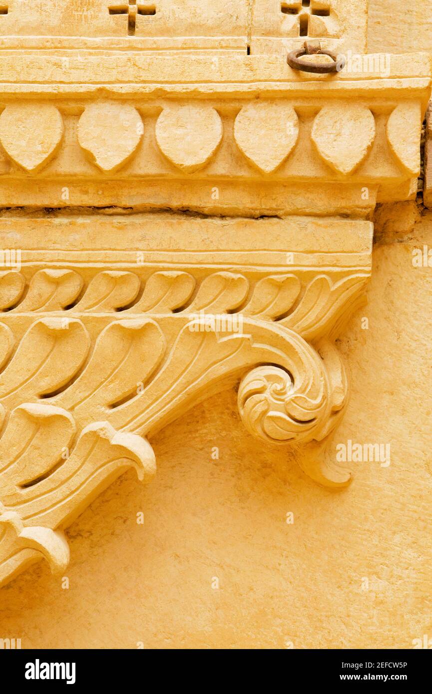 Gros plan du mur sculpté d'un palais, Rajmahal, Jaisalmer, Rajasthan, Inde Banque D'Images