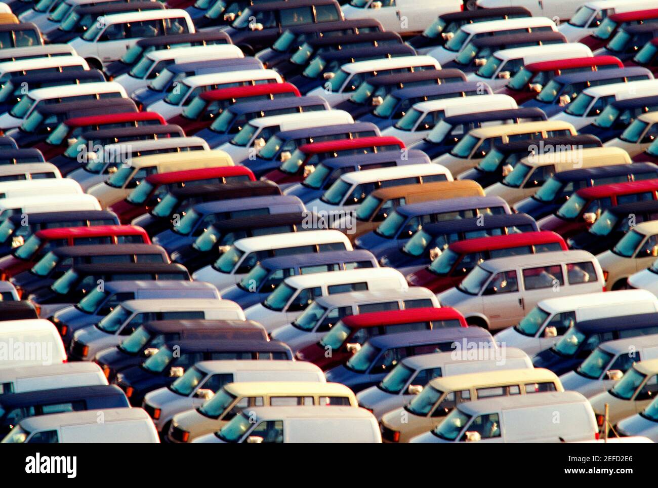 Gros plan sur les minifourgonnettes Chevrolet prêtes à être expédiées à Baltimore, Maryland Banque D'Images